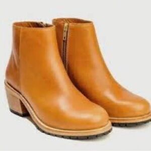 NWOB Portland Leather Patina Women's Tan Ankle Boots size 11